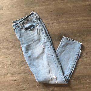 Levi’s Boyfriend Jean